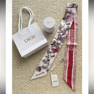 Dior 🦋 Floral twilly GWP ✨